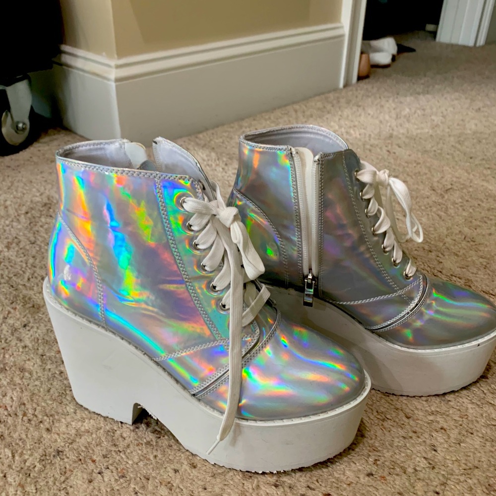 Platform holographic shoes